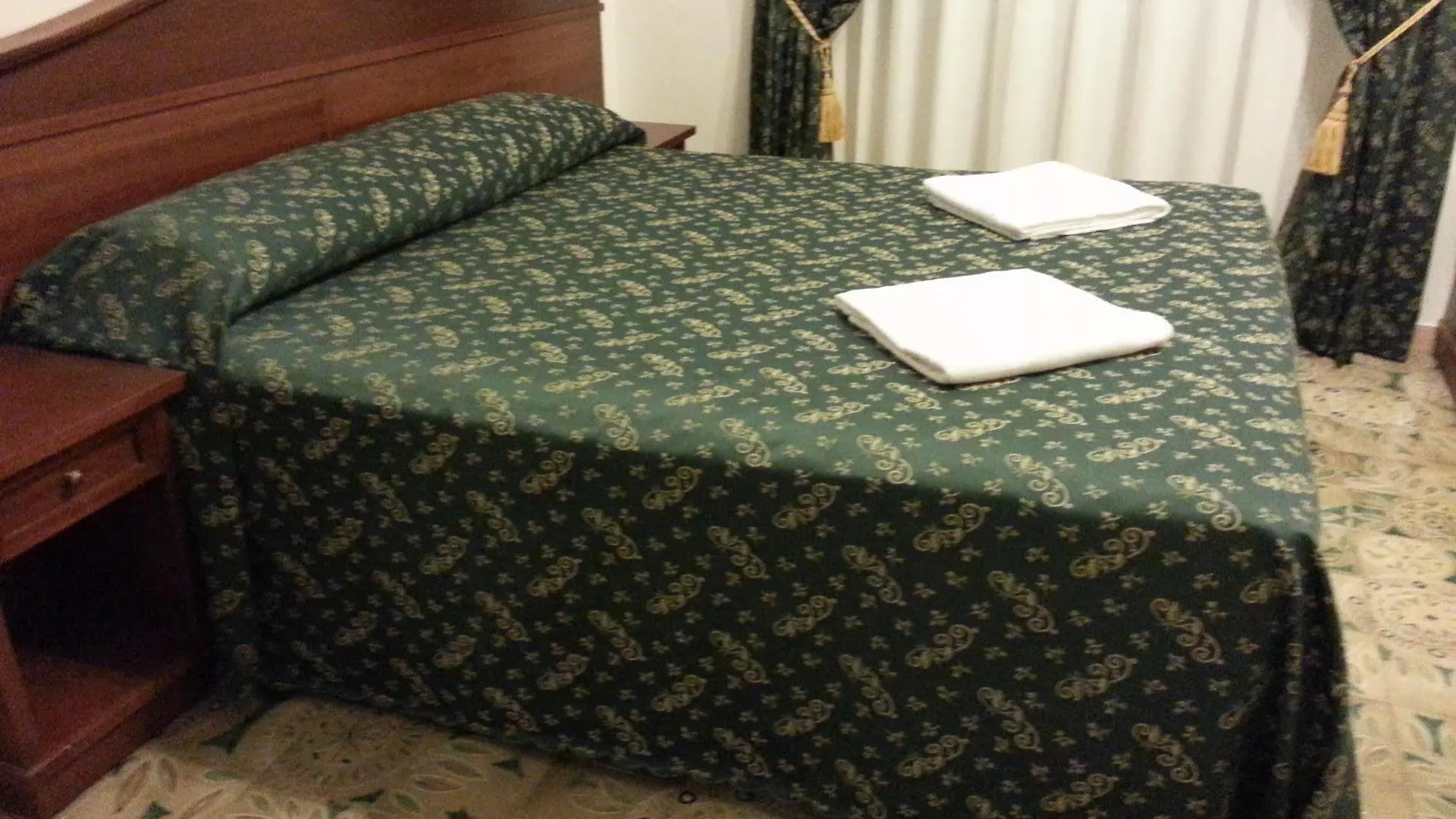 Guesthouse Alex II Rome 0*,  Italy